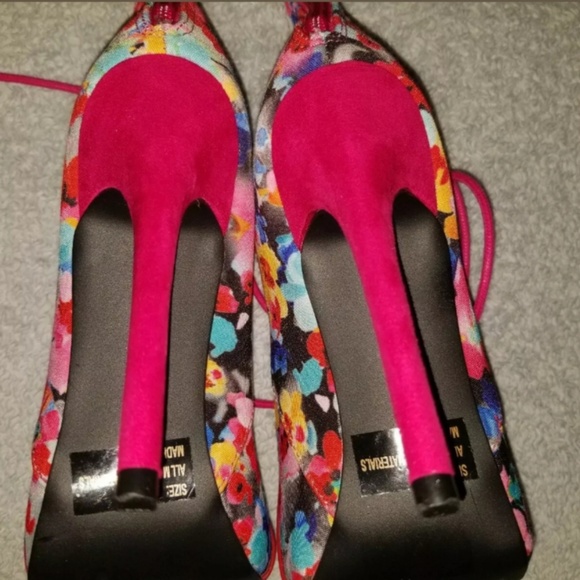 6.5M Lace-up Peep Toe High Heels w/ Zipper - Picture 4 of 7